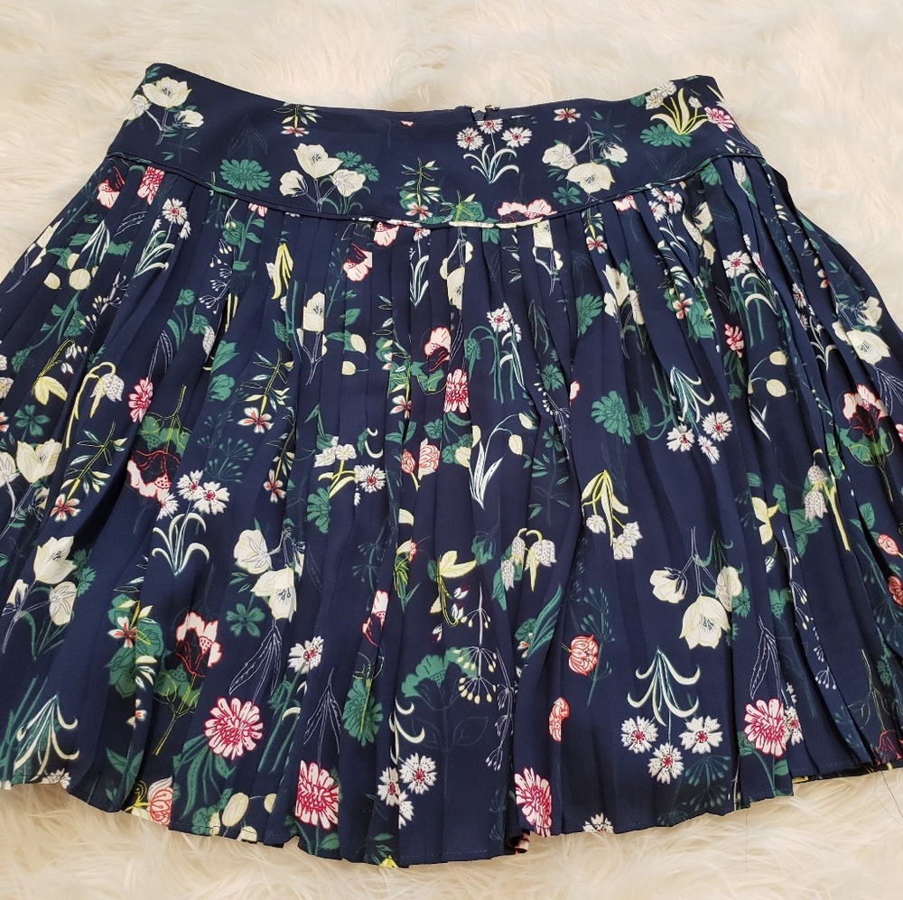 LOFT Skirt NWT